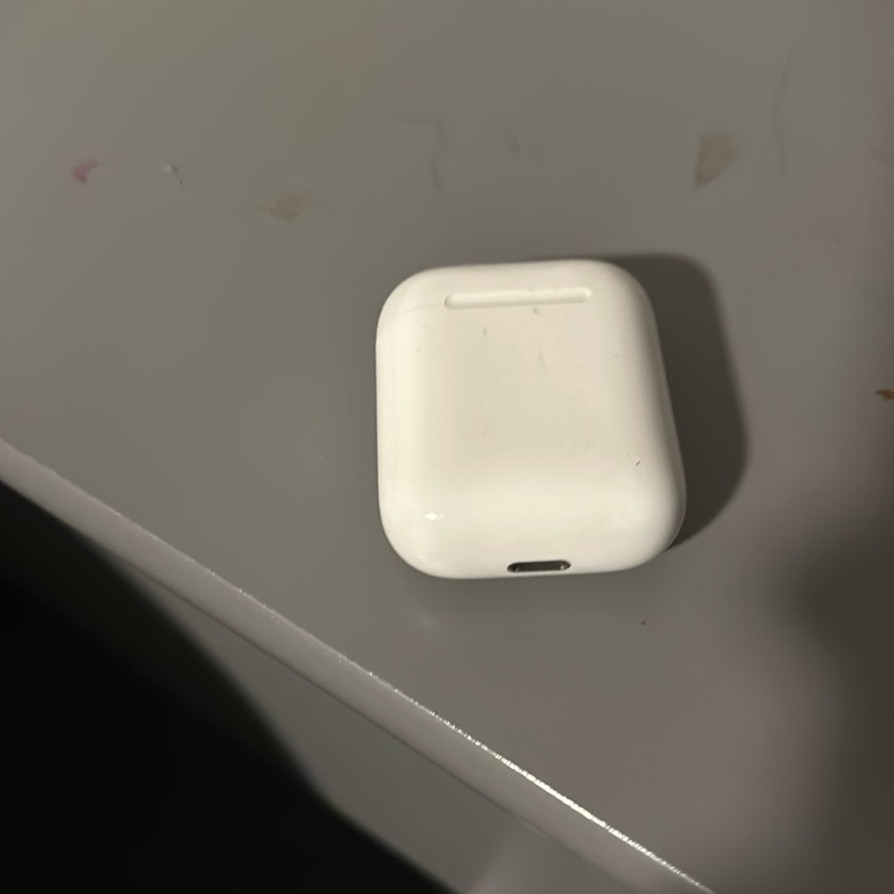 AirPods